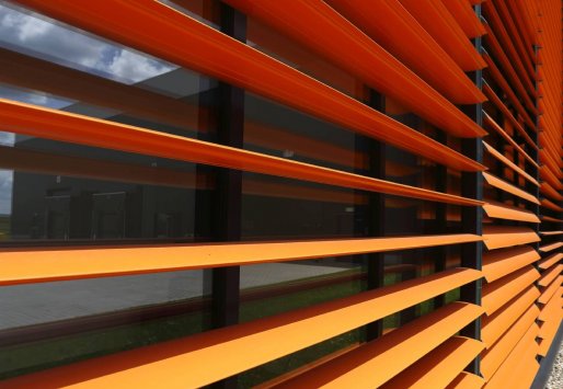 Hliníkový slunolam Sunbreaker 210 rotační Hliníkový slunolam Sunbreaker 210 rotační