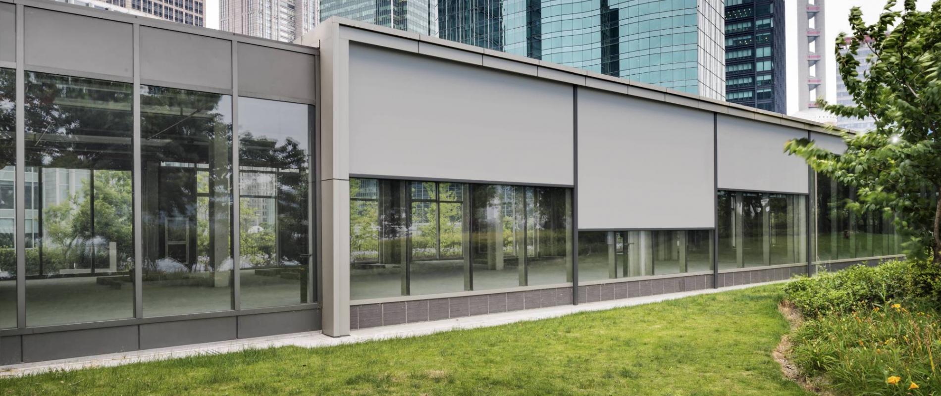 Venkovní screenová roleta Refleksol ZiiiP Box Venkovní screenová roleta Refleksol ZiiiP Box